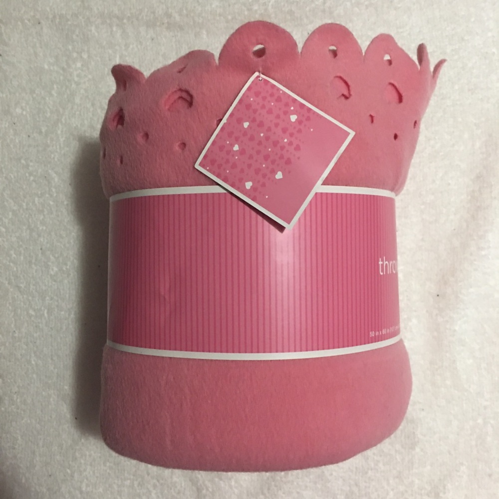NWT light pink Heart fringe blanket
